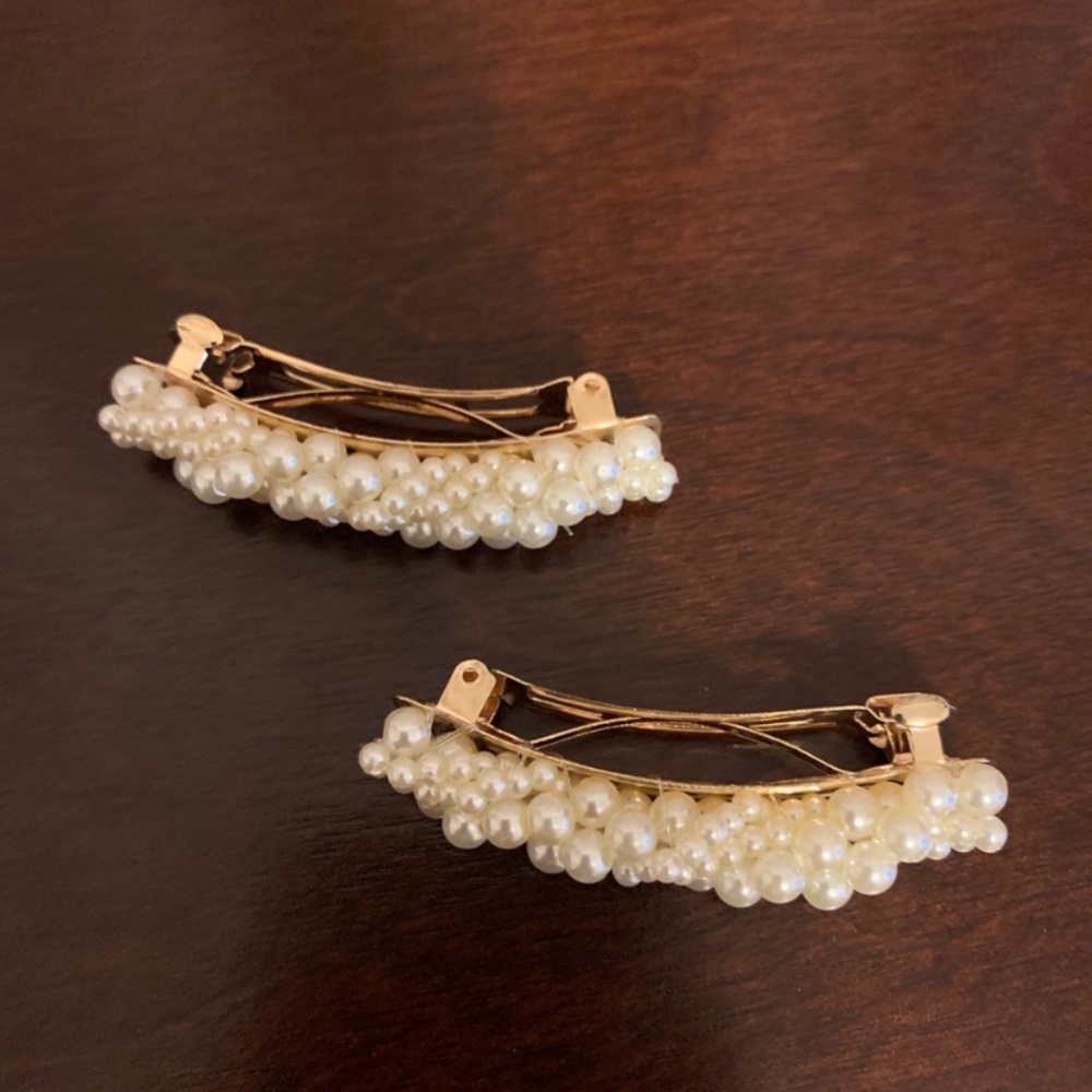 Pearl Hair Clips - Picture 2 of 2